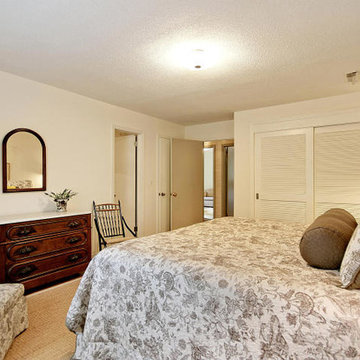 Shetland Court, Creekside