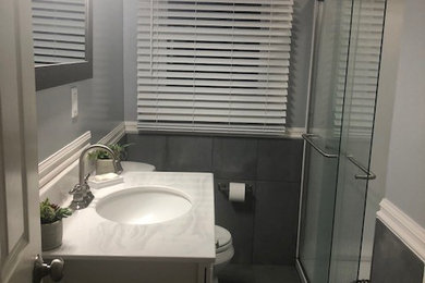Minimalist bathroom photo in Atlanta