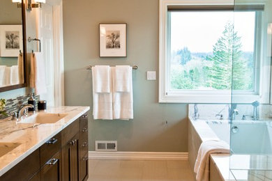 Example of a classic bathroom design in Portland