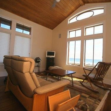 Figure Eight Island, Beach Road South
