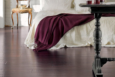 Example of a classic bedroom design in Toronto