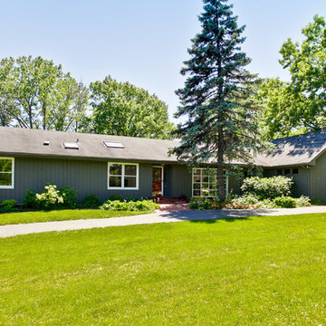 AFTER: Under Contract after First Showing! Lake Forest Transformation