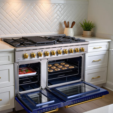 Janska 48 in Gas Range - Stainless Steel with Gold Handles and Knobs