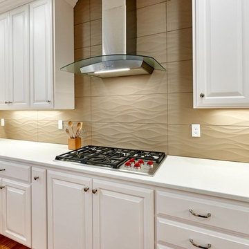 A Social Kitchen with a Splash