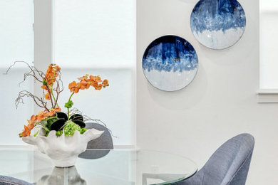 Example of a dining room design in Dallas