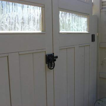 Asian-style Gate Hardware