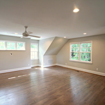 Dilworth Historic District Garage & Upstairs Suite