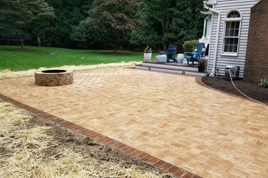 Design ideas for a traditional landscaping in Baltimore.