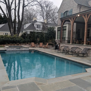 Classic Spa Pool in Irving Park