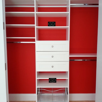 Reach-in closet design