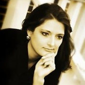 Brandi Alexander-Gillens foto