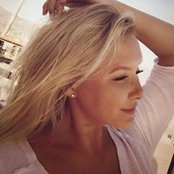 Beth Schmadeke's photo