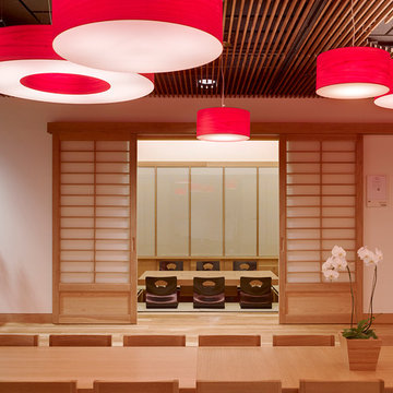 Asian-style dining room