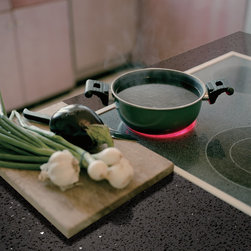 QUARTZ COUNTER TOP AND FLOOR - Kitchen Countertops