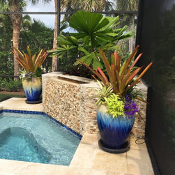 Containers - Outdoor Pots And Planters