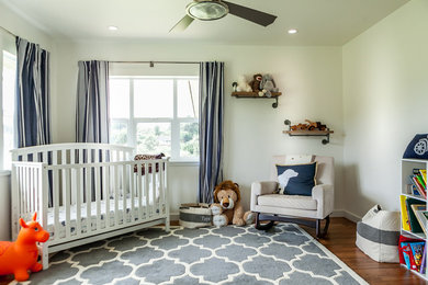 Inspiration for a contemporary kids' room remodel in Hawaii
