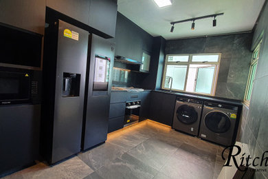 Kitchen - modern kitchen idea in Singapore