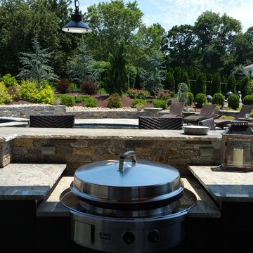 BACKYARD FABULOUS