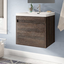 Cindi Bathroom