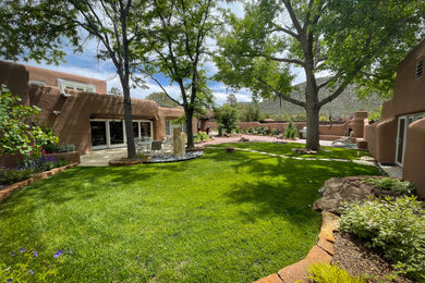 Design ideas for a traditional landscaping in Albuquerque.