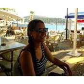 Hande Başkurt's photo