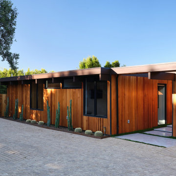 Malibu Glass Box House by Klopf Architecture
