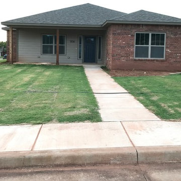 Corner lot spec home