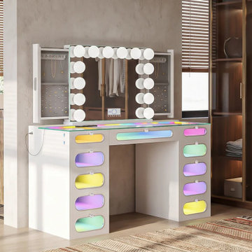 Hollywood Vanity Mirrors & Dressing Tables