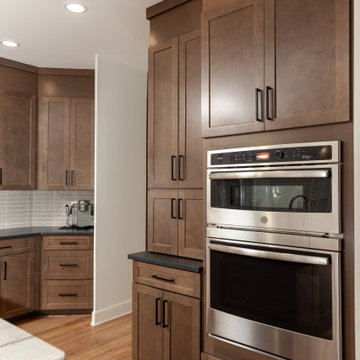 MAPLE LATTE KITCHEN REMODEL
