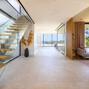 Conception intérieure d'une villa neuve à Carqueiranne