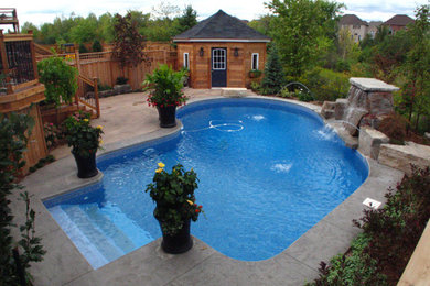 Example of a classic pool design in Toronto
