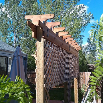 Pergolas, Arbors & Screens