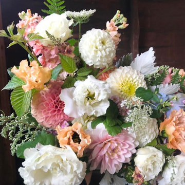 Slow Flowers August 2019 Inspiration: Summer Dahlias