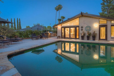 Inspiration for a pool remodel in Los Angeles