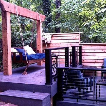 Birmingham, AL, Multi-Level Deck with Amenities
