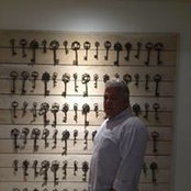 Peter Gonella's photo