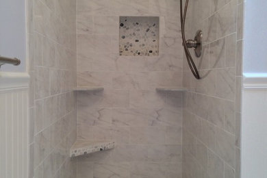 Bathroom - contemporary bathroom idea in New York