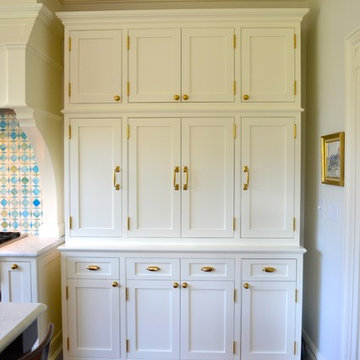 Stand-Alone Pantry