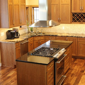 Atkinson, IL- Two Islands, Two Sinks, Two Fridges and even Ovens!