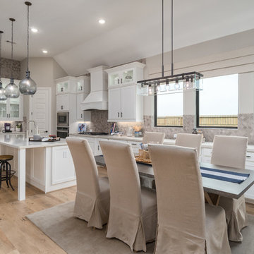 Houston, Texas | MarBella - Classic Villanova Breakfast Area