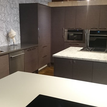 Contemporary Showroom Kitchen - Honolulu, HI