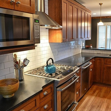 Traditional Rustic Kitchen Design Lakewood