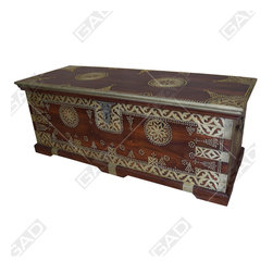 IMPERIAL STORAGE CHEST - Furniture
