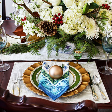 Timeless And Bold Holiday Decor