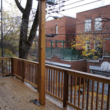 Western red cedar deck/balcony. balcon/patio en cèdre rouge.