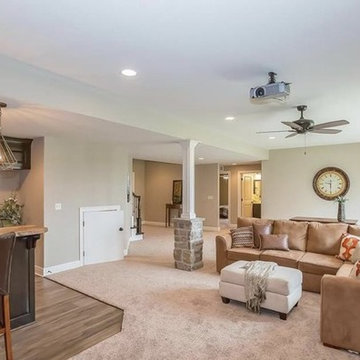 Reverse 1.5 Story home in Stone Canyon, Blue Springs, MO (6SC)