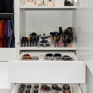 Inspiration for a modern wardrobe in Sydney.