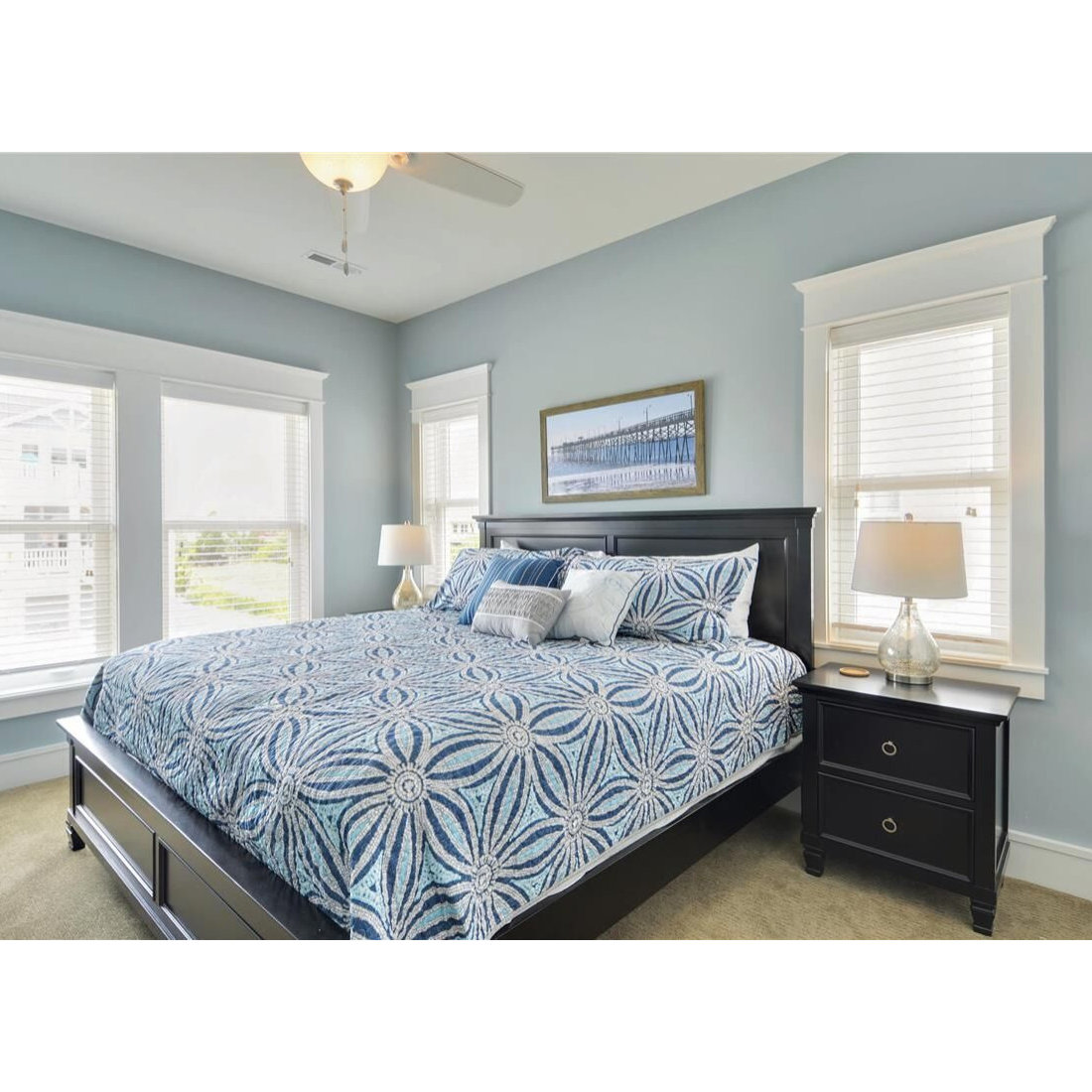 Corolla • Oceanfront • Coastal LunaSEA