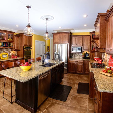Large Kitchen with Color Mixtures