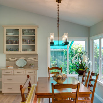 Carlsbad Beach Cottage Contemporary